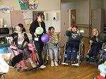 レクリエーション　風船バレー